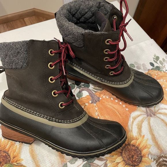 Sorel Woman’s Slimpack Lace II Boot Womens size 11 Dark Brown /Black NL2348-010 - Picture 1 of 5
